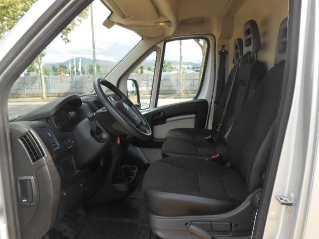 Usado Citroën Jumper 140 CV (102 kW) 2020 Blanco Monovolumen