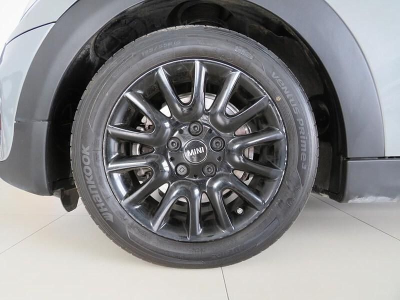 Usado Mini Cooper Countryman 136 CV (100 kW) 2020 Moonwalk grey SUV