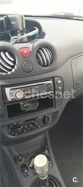 Usado Citroën C3 75 CV (55 kW) 2002 Gris / plata Utilitario