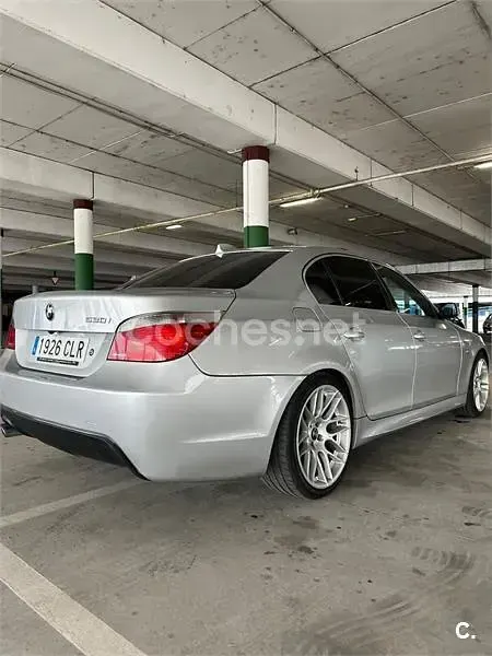 Usado BMW 530 231 CV (169 kW) 2003 Gris / plata Berlina