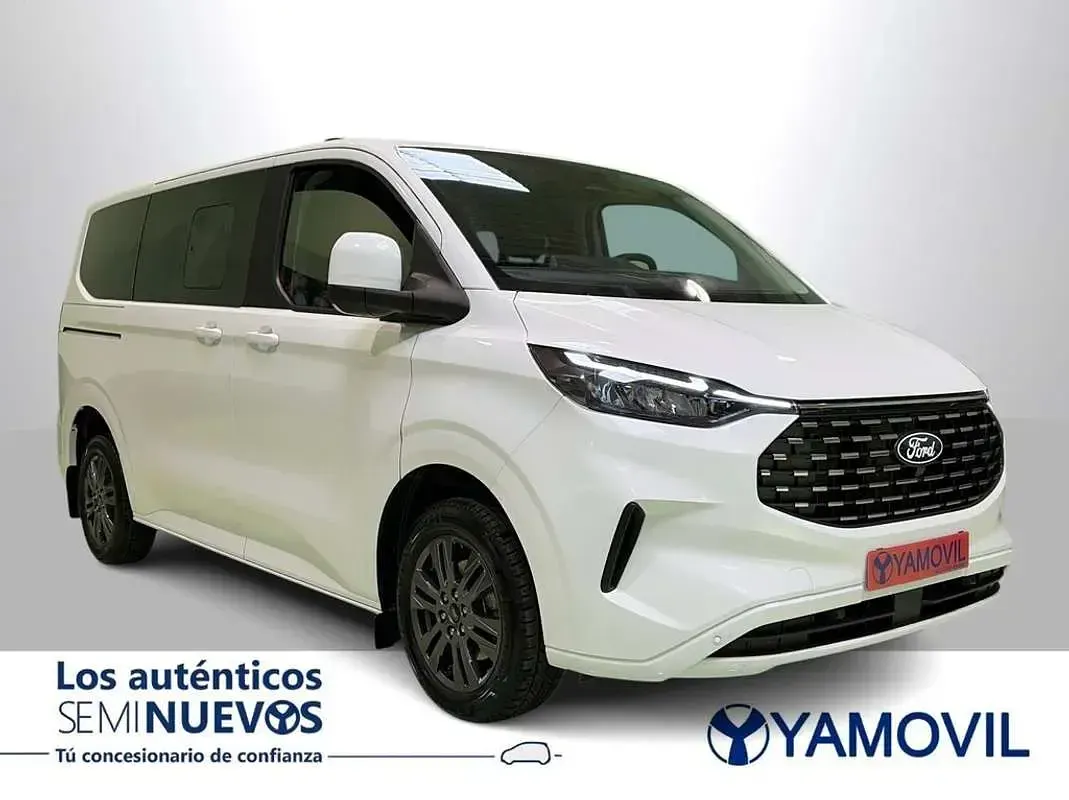 Usado Ford Tourneo Custom Titanium X 150 CV (110 kW) 2025 Blanco Van