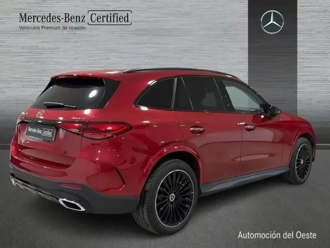 Usado Mercedes GLC300e 333 CV (244 kW) 2025 Rojo SUV