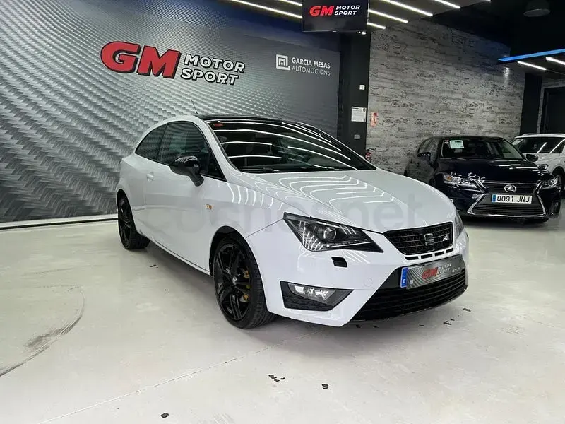Usado Seat Ibiza SC CUPRA 180 CV (132 kW) 2014 Blanco Utilitario
