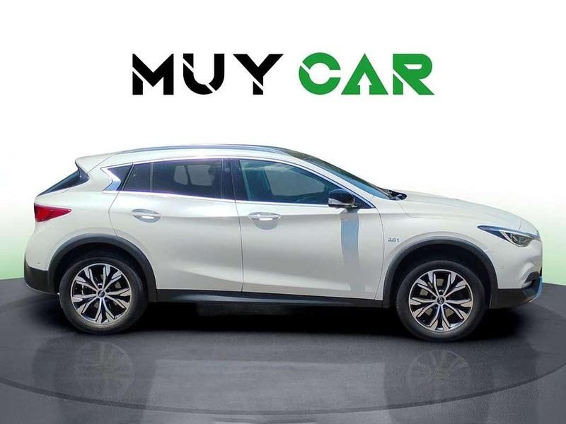 Usado Infiniti QX30 Premium 211 CV (155 kW) 2019 Blanco SUV