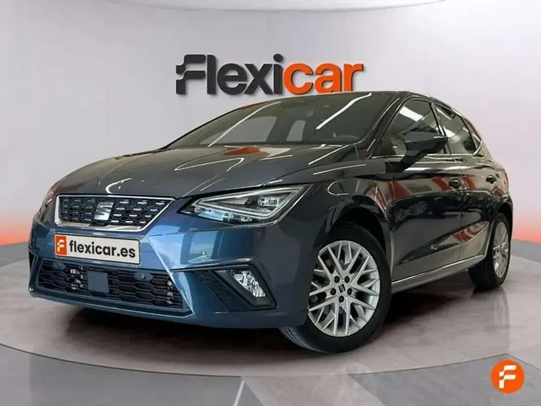 Usado Seat Ibiza XCELLENCE 116 CV (85 kW) 2025 Gris Utilitario