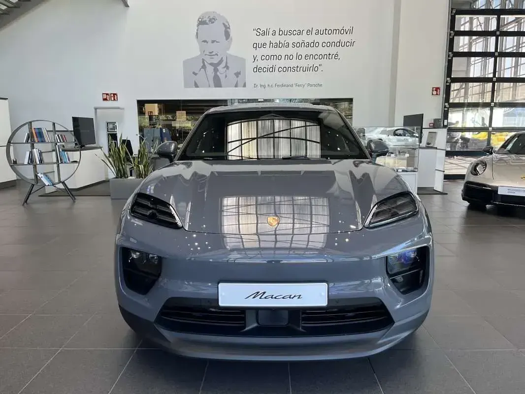 Usado Porsche Macan 380 kW (517 CV) 2026 Gris SUV