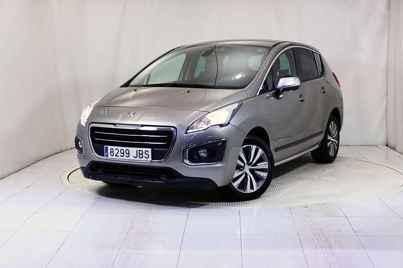 Usado Peugeot 3008 Style 120 CV (88 kW) 2015 Beige Familiar