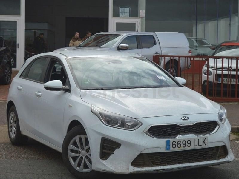 Usado Kia Ceed 101 CV (74 kW) 2021 Blanco Utilitario