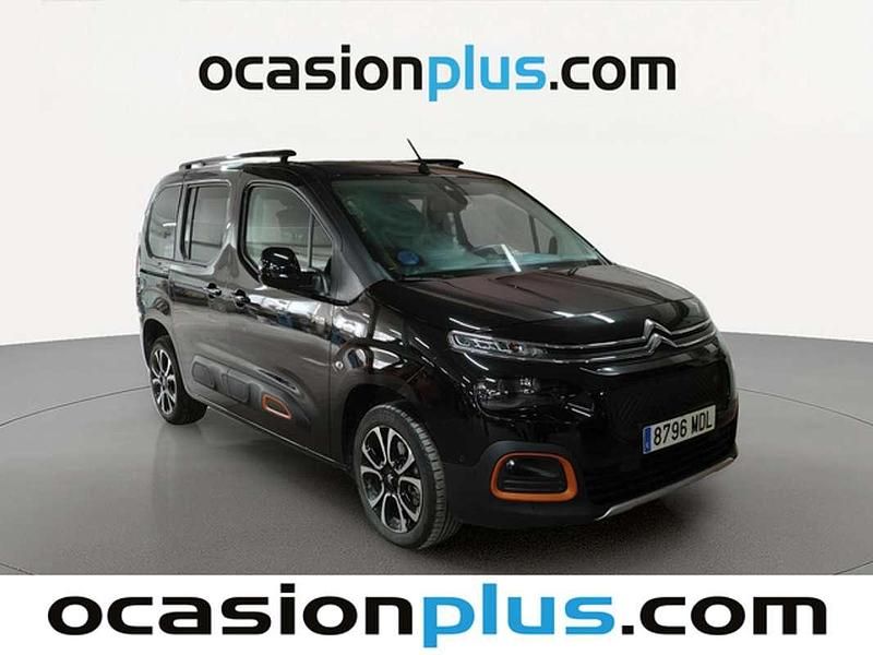 Usado Citroën Berlingo Shine 100 kW (136 CV) 2023 Negro Monovolumen