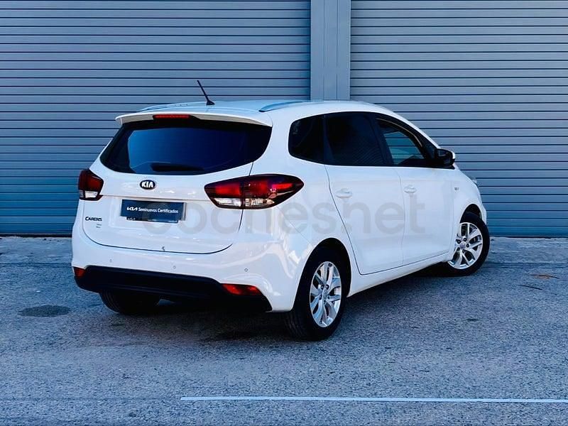 Usado Kia Carens 135 CV (99 kW) 2018 Blanco Monovolumen
