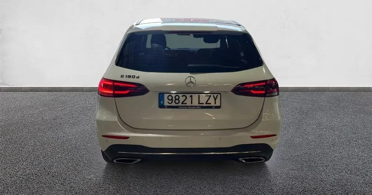Usado Mercedes B180 116 CV (85 kW) 2022 Utilitario