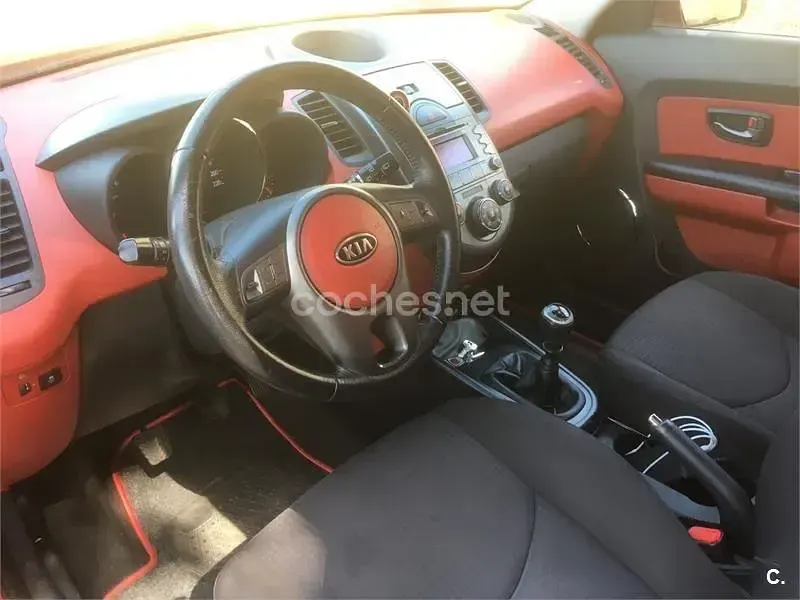 Usado Kia Soul 128 CV (94 kW) 2010 Rojo SUV