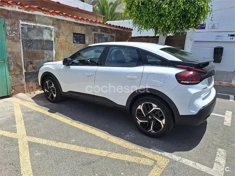 Usado Citroën C4 Feel 130 CV (95 kW) 2023 Blanco SUV