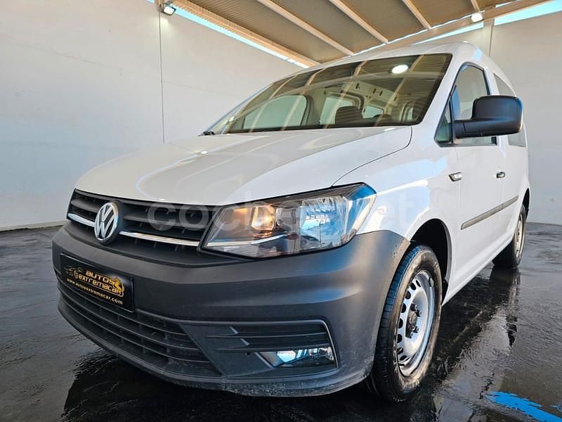 Usado VW Caddy 75 CV (55 kW) 2018 Blanco Monovolumen
