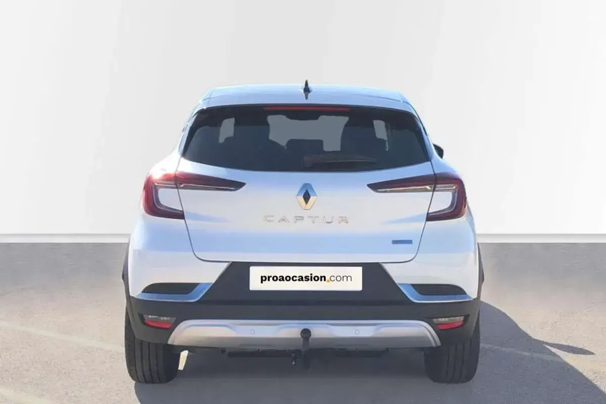 Usado Renault Captur Zen 160 CV (117 kW) 2020 Blanco SUV