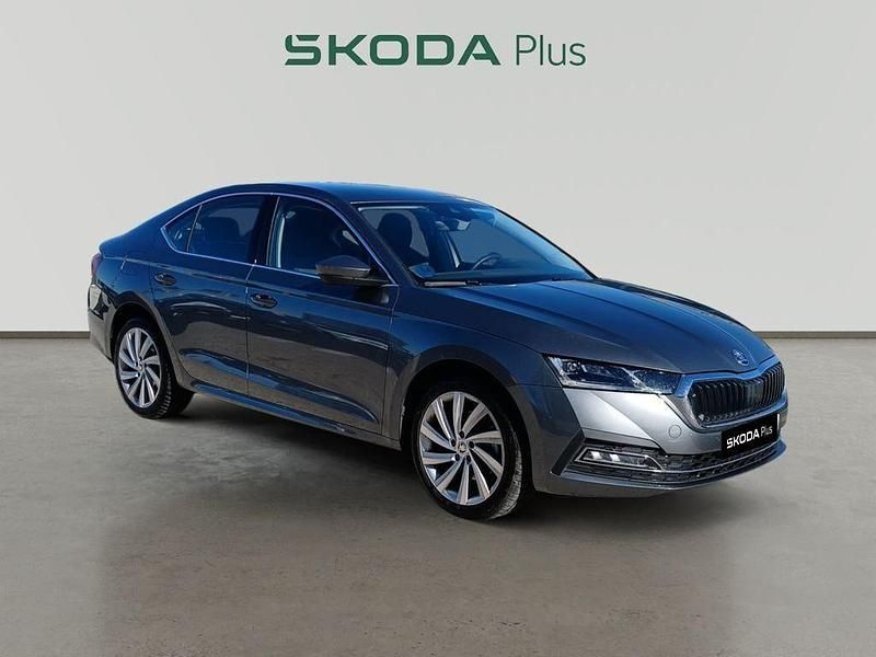 Usado Skoda Octavia Style 204 CV (150 kW) 2024 Gris Berlina