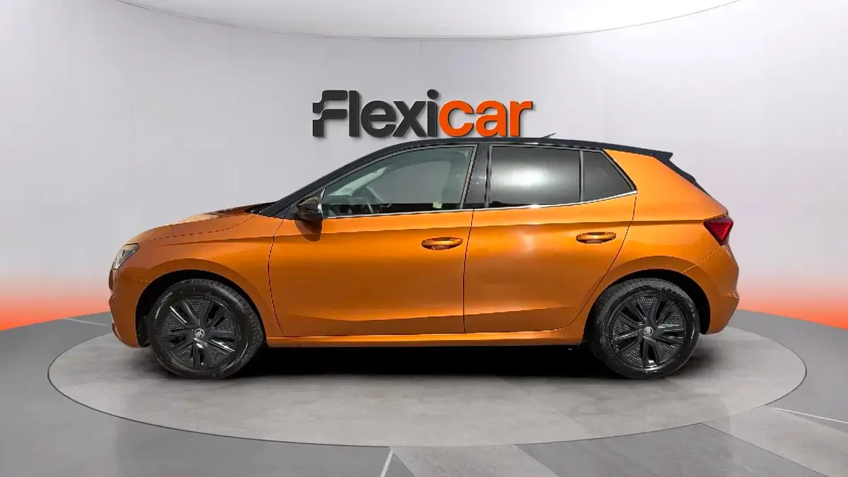 Usado Skoda Fabia Selection 116 CV (85 kW) 2025 Naranja Utilitario
