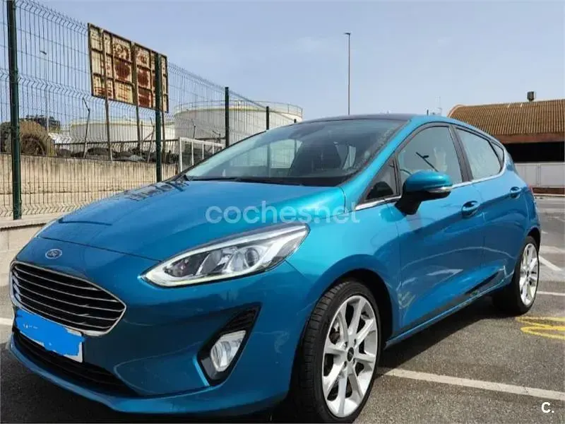 Usado Ford Fiesta Titanium 125 CV (91 kW) 2017 Azul Utilitario