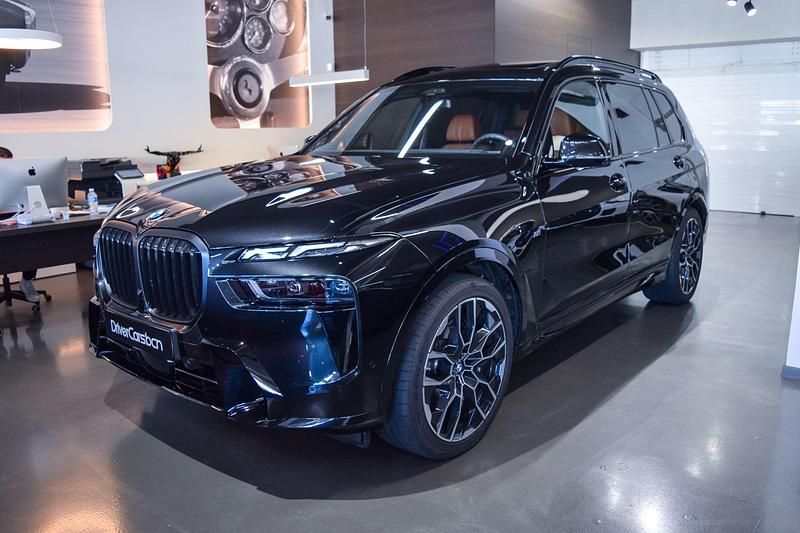 Usado BMW X7 Comfort Edition 352 CV (258 kW) 2025 Negro SUV