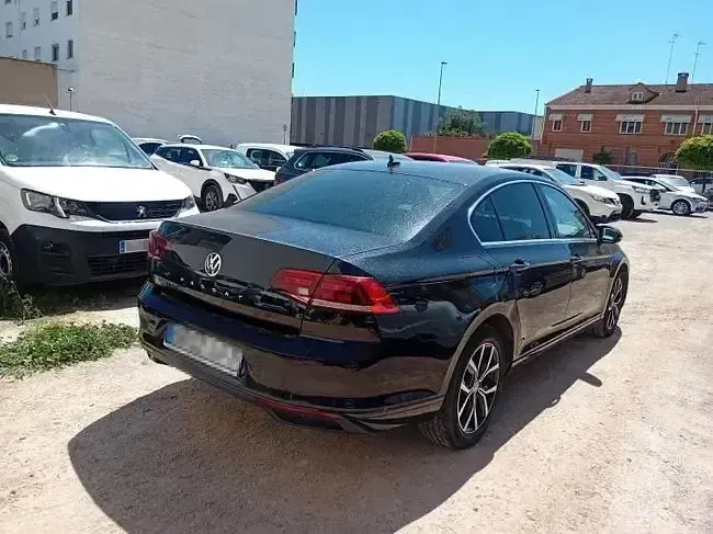 Usado VW Passat Executive 150 HP (110 kW) 2020 Preto Sedan