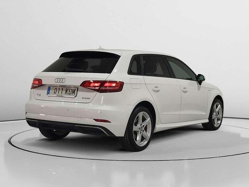 Usado Audi A3 e-tron Design 207 CV (152 kW) 2017 Blanco Utilitario