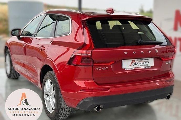 Usado Volvo XC60 Kinetic 150 CV (110 kW) 2021 SUV