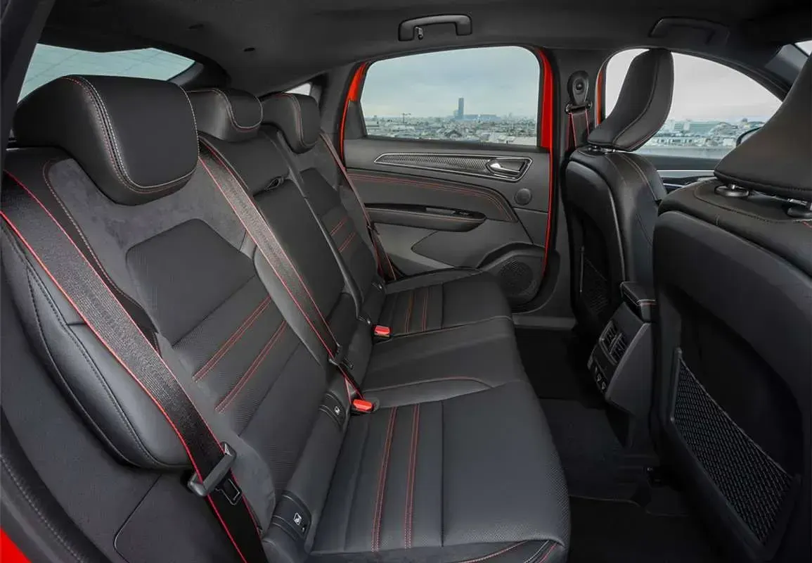Usado Renault Arkana Zen 140 CV (102 kW) 2021 SUV