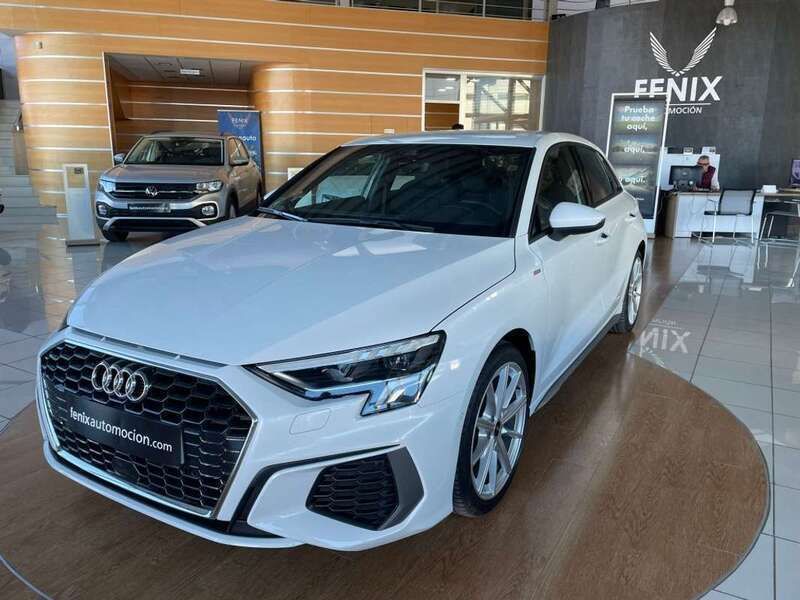 Blanco Usado 2023 Audi A3 Sportback S-Line Utilitario | 32.900 € (Caro) - Imagen 1/4