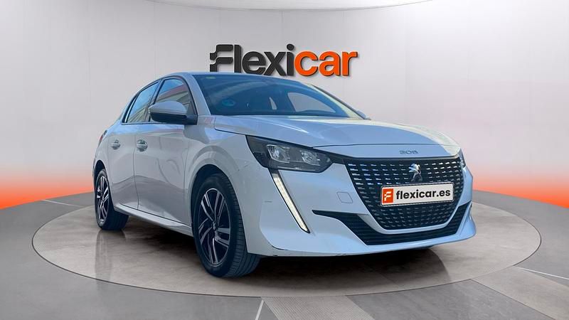 Usado Peugeot 208 Allure 101 CV (74 kW) 2020 Blanco Utilitario