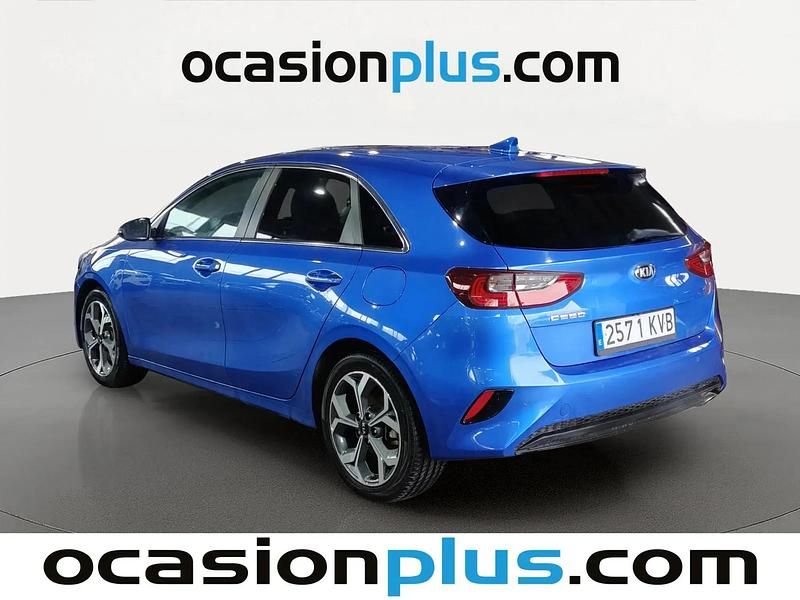 Używany Kia Ceed 120 KM (88 kW) 2019 Niebieski Hatchback