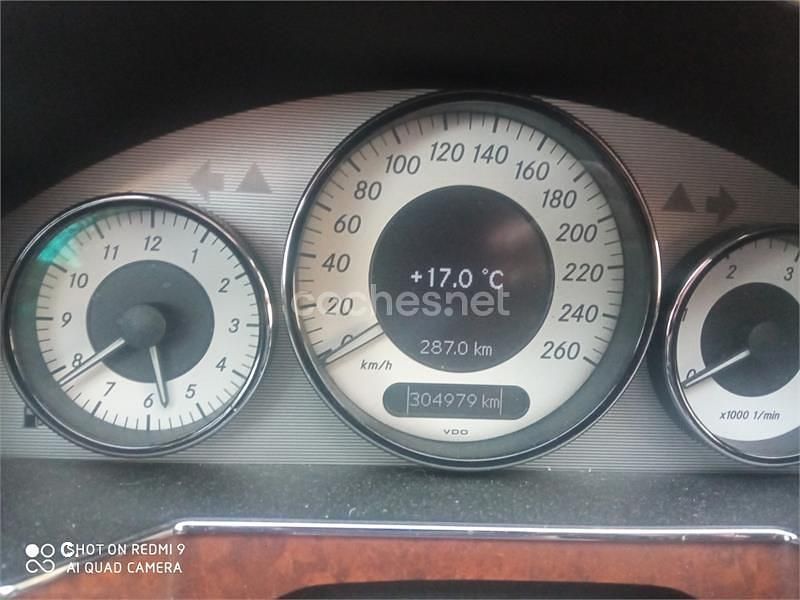 Usado Mercedes CLS320 224 CV (164 kW) 2008 Gris / plata Berlina