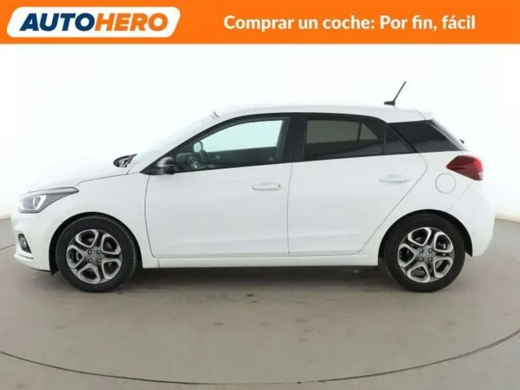 Usado Hyundai i20 99 CV (72 kW) 2019 Blanco Utilitario