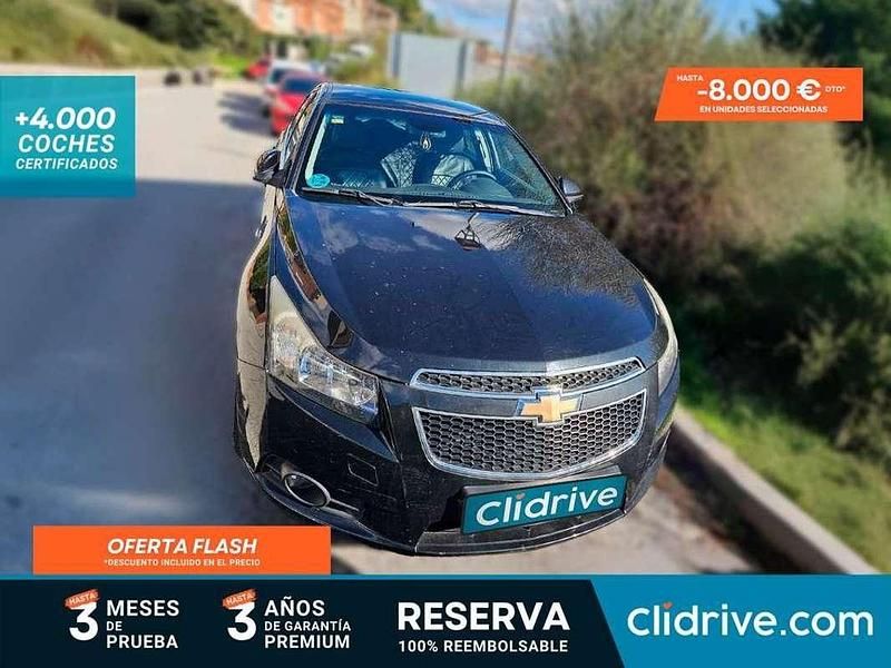 Usado Chevrolet Cruze LT 141 CV (103 kW) 2010 Negro Utilitario
