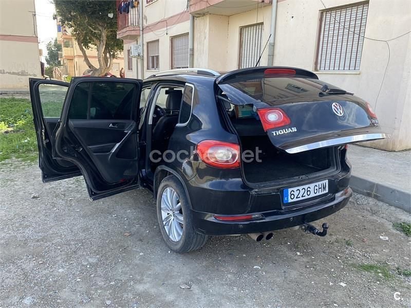 Usado VW Tiguan 140 HP (102 kW) 2008 Preto SUV