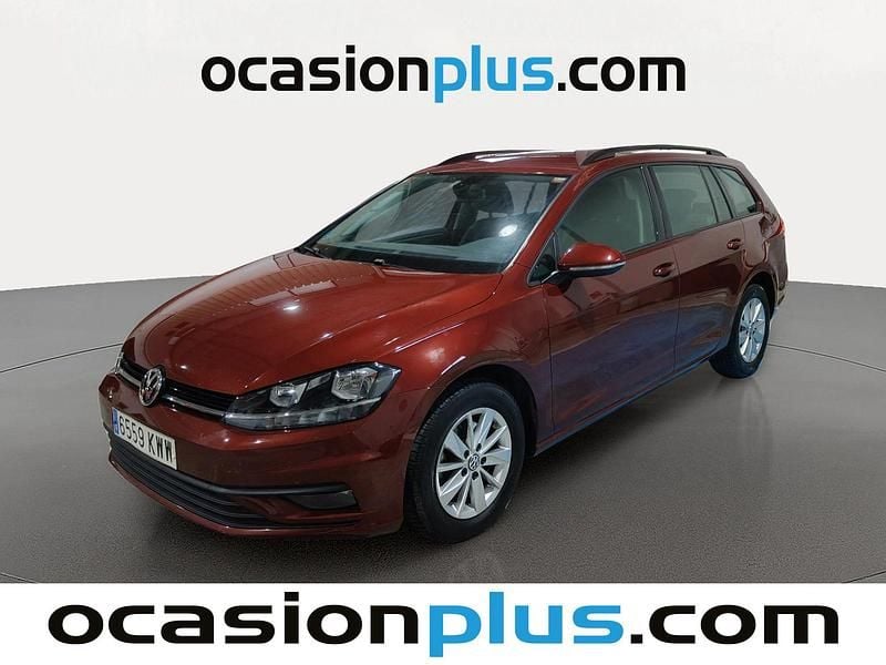 Usado VW Golf Sportsvan Business 115 CV (84 kW) 2019 Rojo Monovolumen