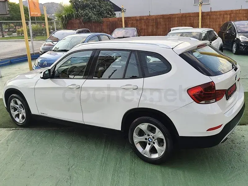 Usado BMW X1 143 CV (105 kW) 2013 Blanco SUV