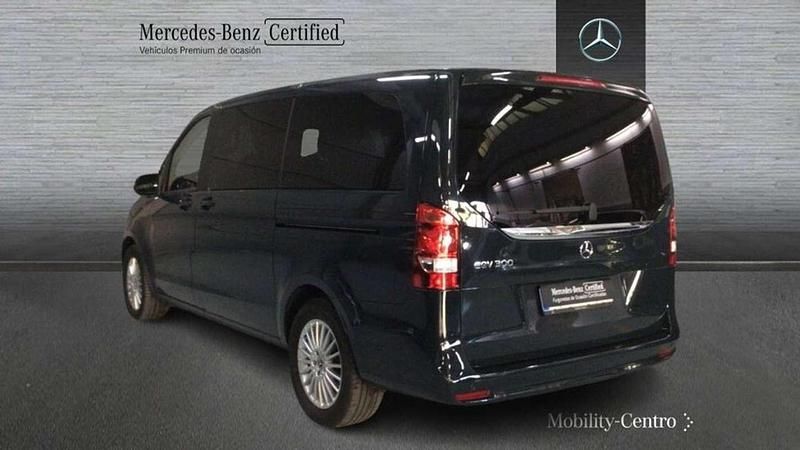 Käytetty Mercedes EQV300 150 kW (204 HP) 2021 Harmaa Van