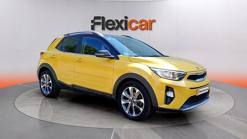 Usado Kia Stonic 120 CV (88 kW) 2018 Amarillo SUV