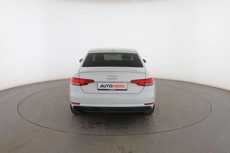 Usado Audi A4 150 CV (110 kW) 2017 Blanco Berlina