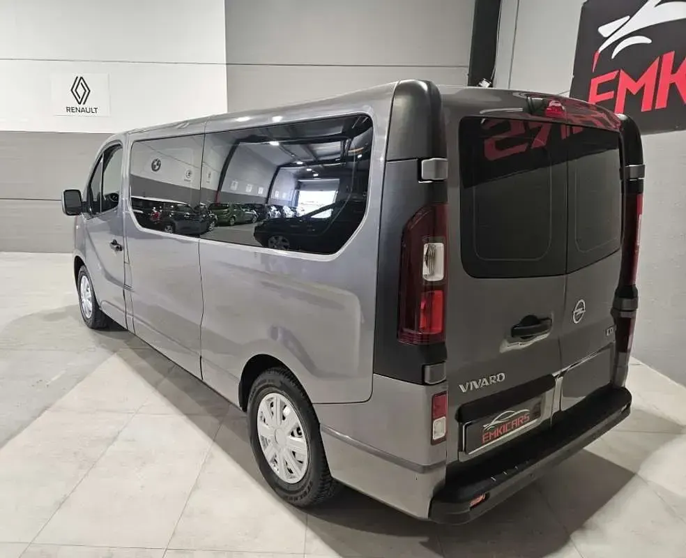 Usado Opel Vivaro 116 CV (85 kW) 2015 Gris Monovolumen