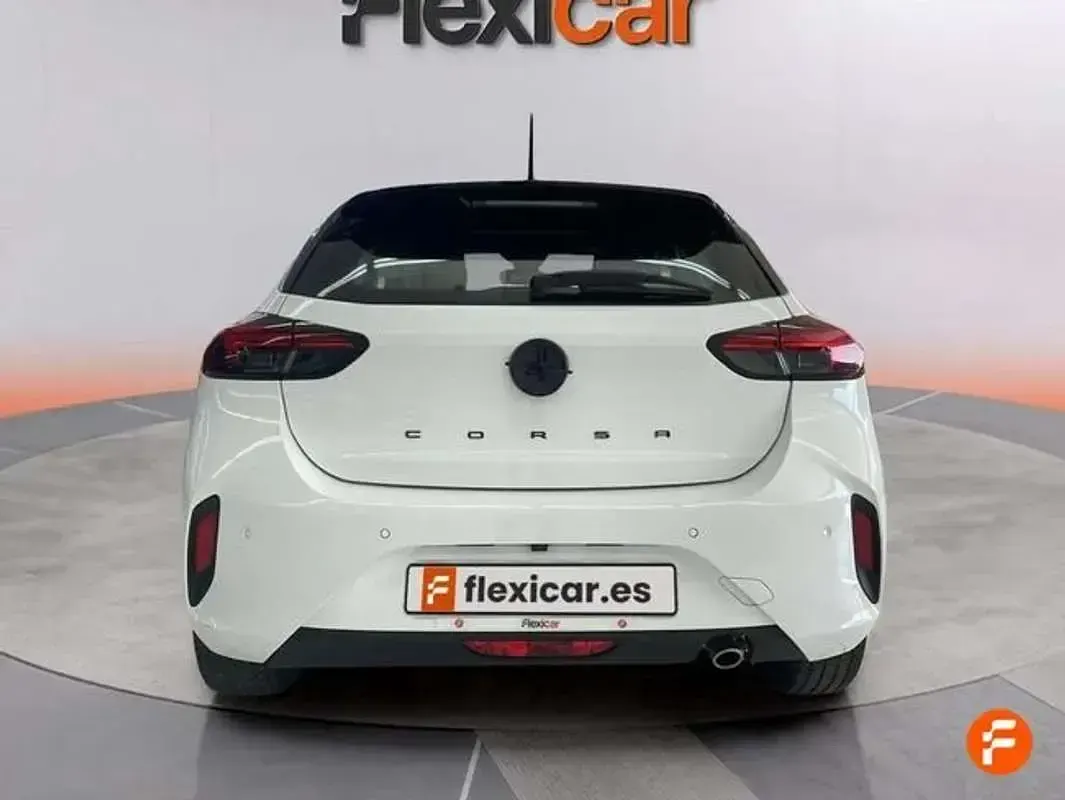 Usado Opel Corsa 101 CV (74 kW) 2024 Blanco Utilitario
