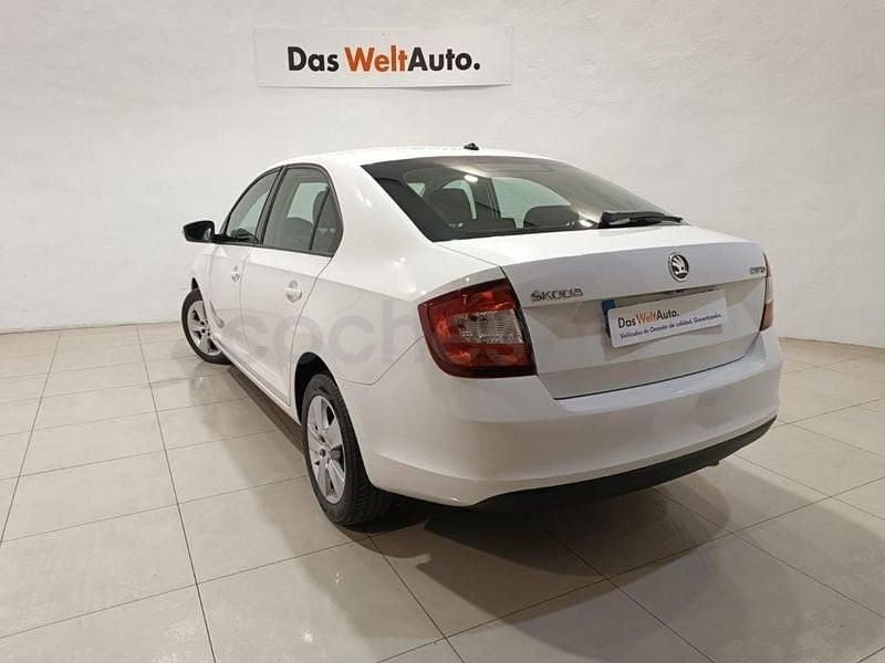 Usado Skoda Rapid Ambition 90 CV (66 kW) 2018 Blanco Utilitario