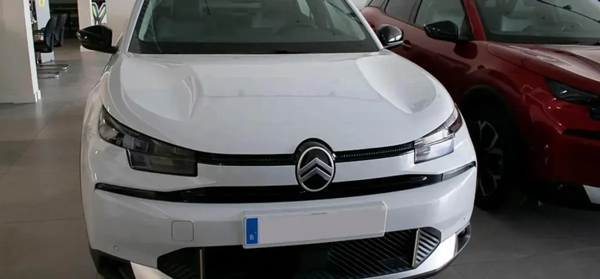 Usado Citroën C4 X Business Class 145 CV (106 kW) 2025 Blanco okenite SUV