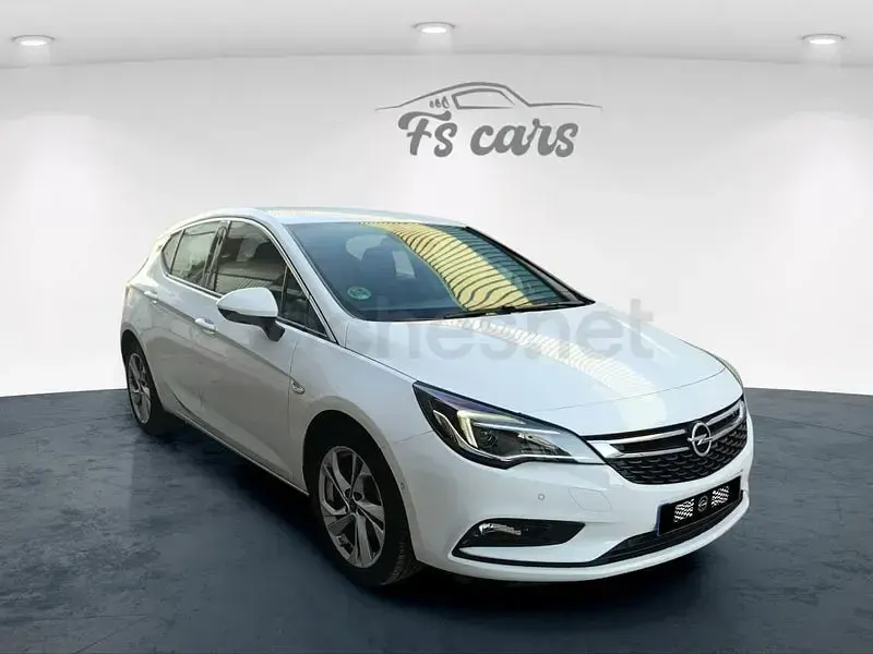 Usado Opel Astra Dynamic 125 CV (91 kW) 2017 Blanco Berlina