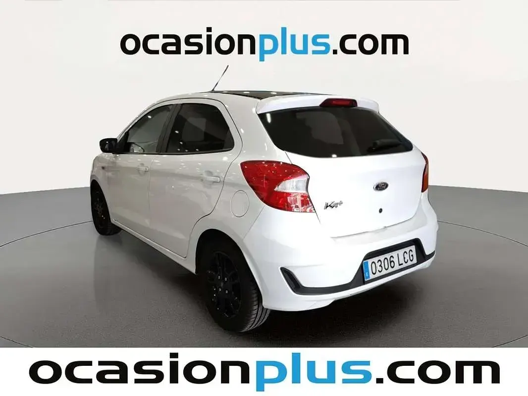 Usado Ford Ka Plus 86 CV (63 kW) 2019 Blanco Utilitario