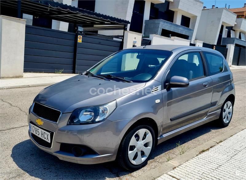 Gris / plata Usado 2011 Chevrolet Aveo LS Berlina | 3700 € (Precio justo) - Imagen 1/4