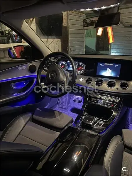 Usado Mercedes E220 194 CV (142 kW) 2017 Negro Berlina