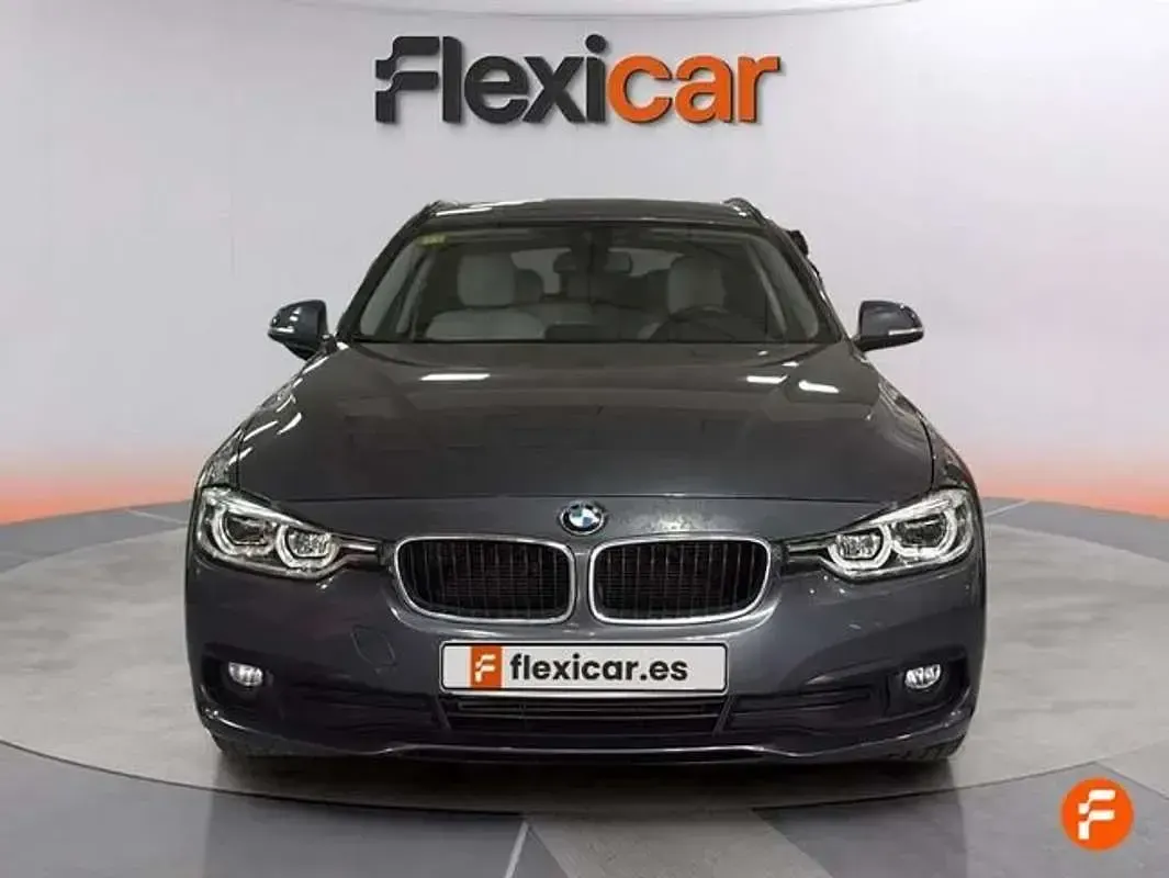 Usado BMW 320 190 CV (139 kW) 2018 Gris Familiar
