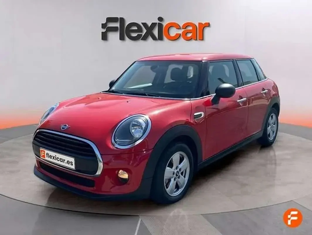 Usado Mini Cooper 95 CV (69 kW) 2018 Rojo Utilitario