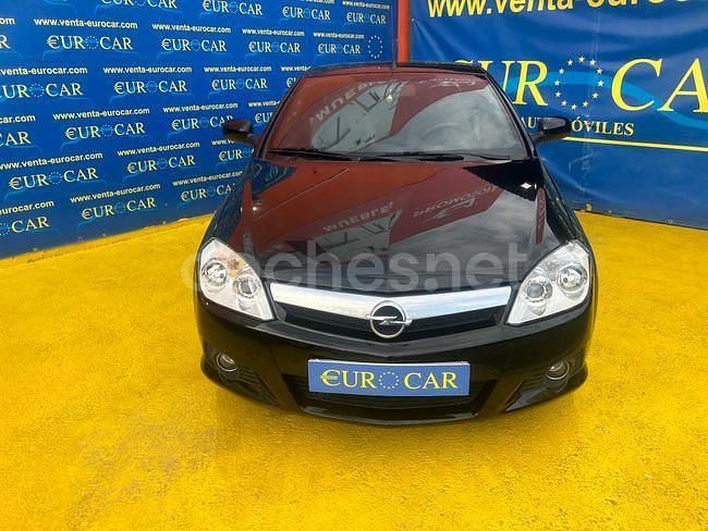 Usado Opel Tigra Enjoy 90 CV (66 kW) 2006 Negro Descapotable